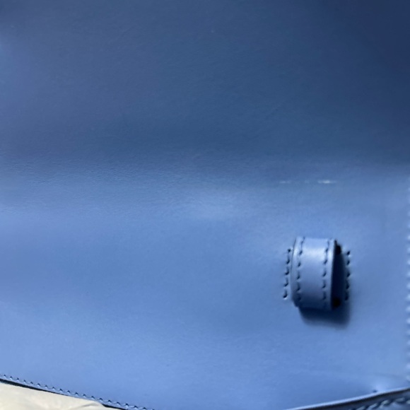 Gucci Sylvie Top Handle - Picture 7 of 13